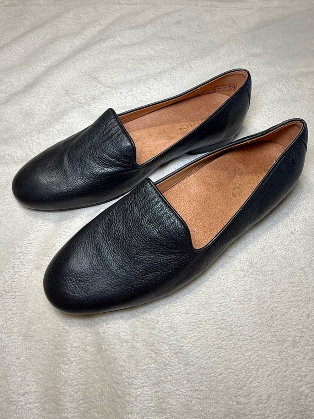 Vionic Willa 2 Black Leather Flat Loafer Size 7.5